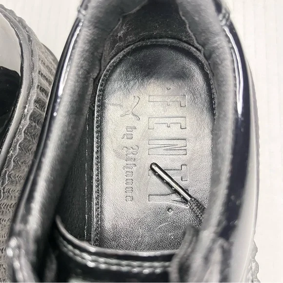 Stylish Women's Black Platform Sneakers - Picture 13 of 13